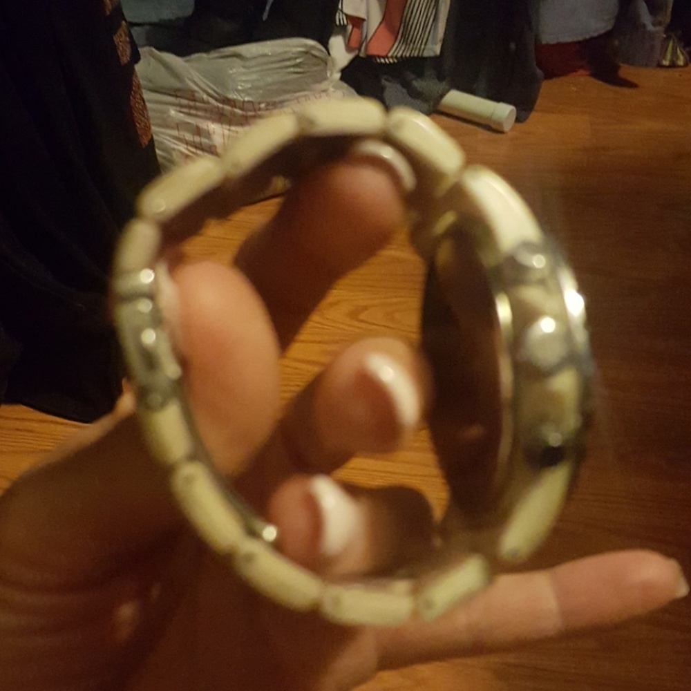 MK Watch - Picture 2 of 4